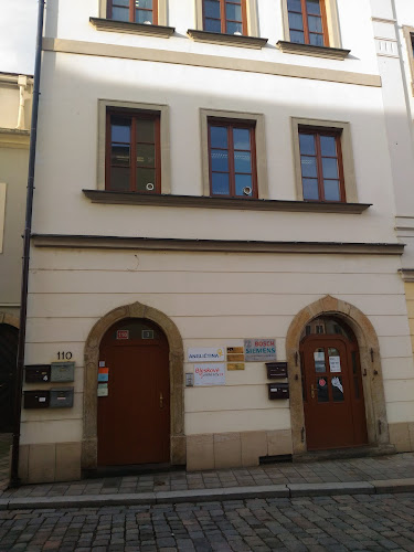 Logo Angličtina Hradec Králové