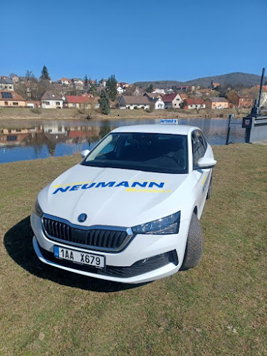 Logo Autoškola Neumann Beroun