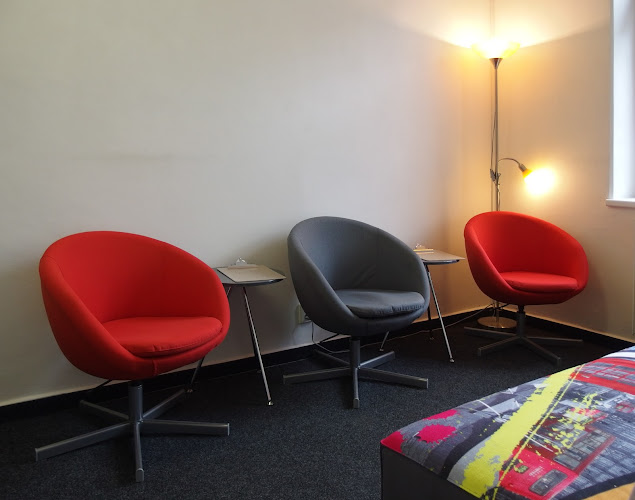 Logo Bc. Monika Halešová - English-Mania