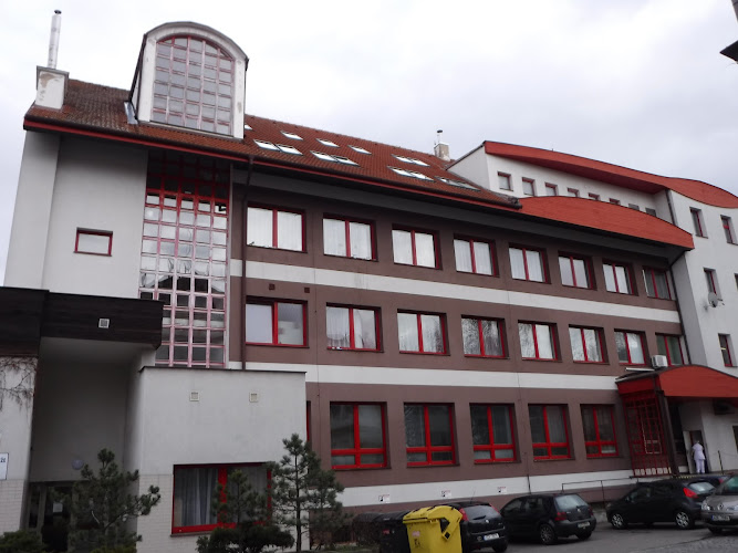 Logo Domov Mládeže A Školní Jídelna Kroměříž, P.o.