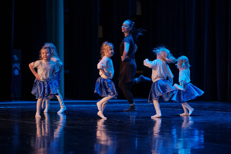 Logo Indance Centrum Chrudim