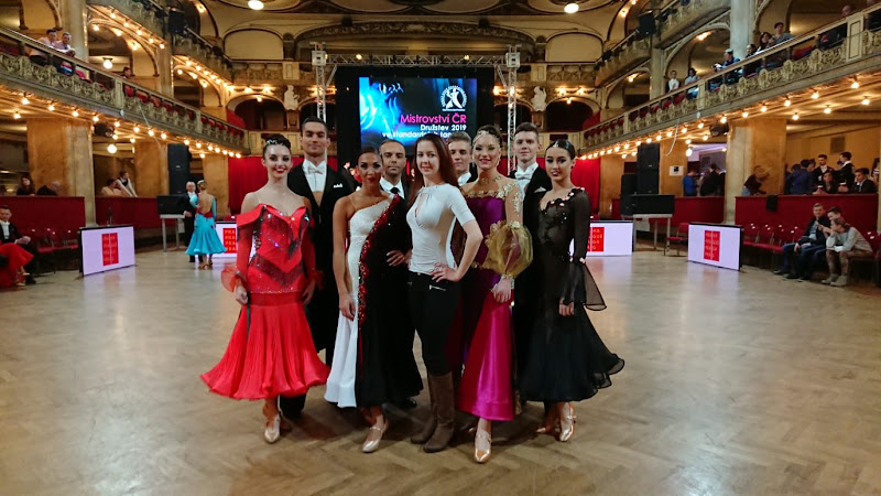 Logo Infinity Dance Team