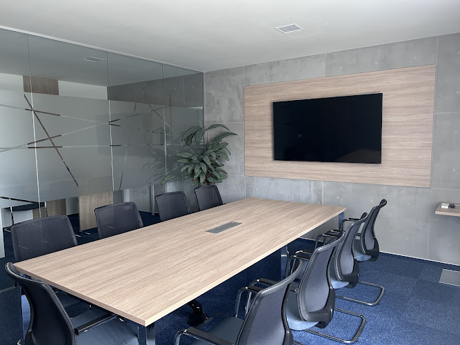 Logo Jazyková Škola Flow