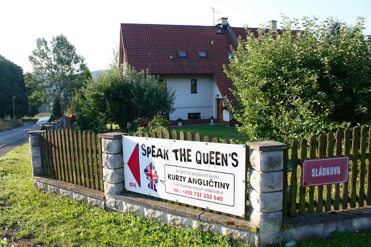 Logo Jazyková Škola Speak The Queen's