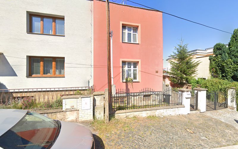 Logo Klára Ubrýová