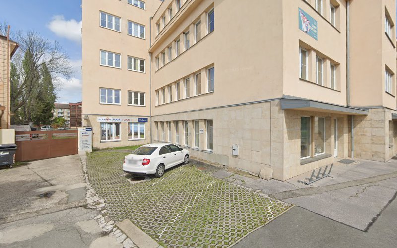 Logo Kurzy Anglictiny V Hradci