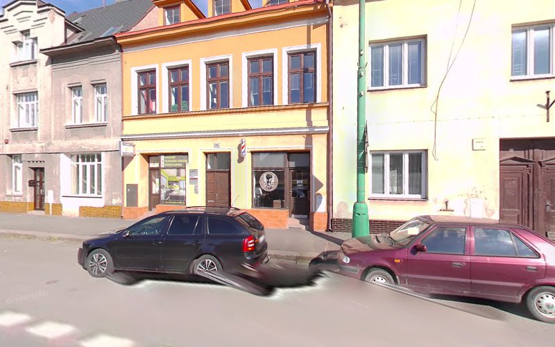 Logo Magic English, Jazyková Škola