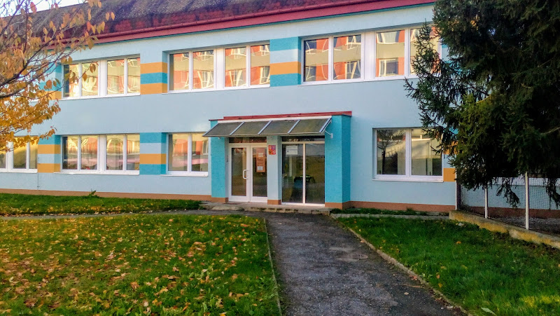 Logo Mateřská Škola V Lukách Rakovník, V Lukách 2174 - Školní Jídelna