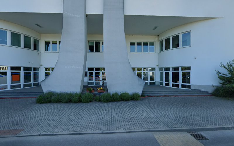 Logo Mgr. Ivana Lanštiak - Výuka Angličtiny Callanovou Metodou