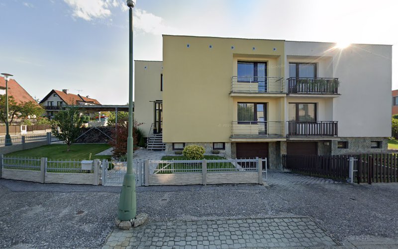 Logo Miroslav Hlaváček - Autoškola