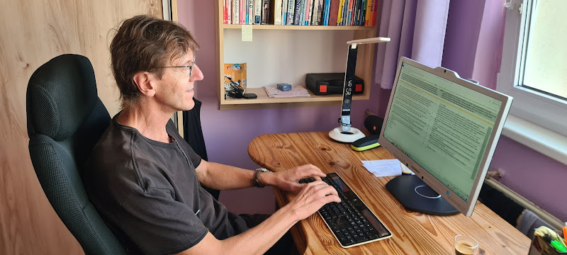 Logo Miroslav Košek – Překladatel Z Čj Do Aj