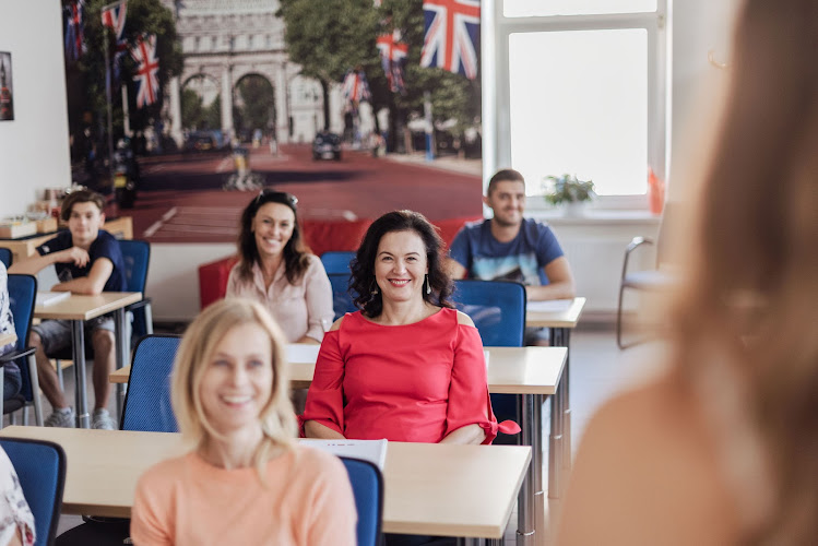 Logo Nepustilova Jazyková Škola Brno