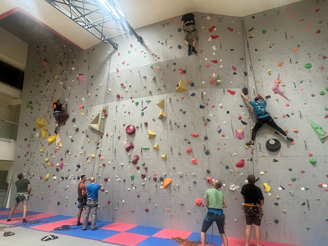 Logo No Gravity – Lezecká Škola