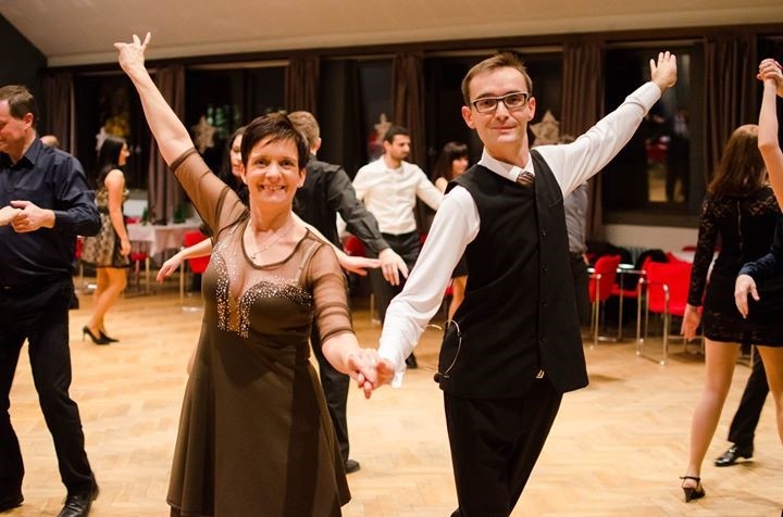 Logo Petr Macek - Taneční Kurzy Mackovi Teplice