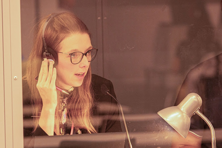 Logo Phdr. Karolína Sýkorová | Tlumočení, Výuka, Překlady