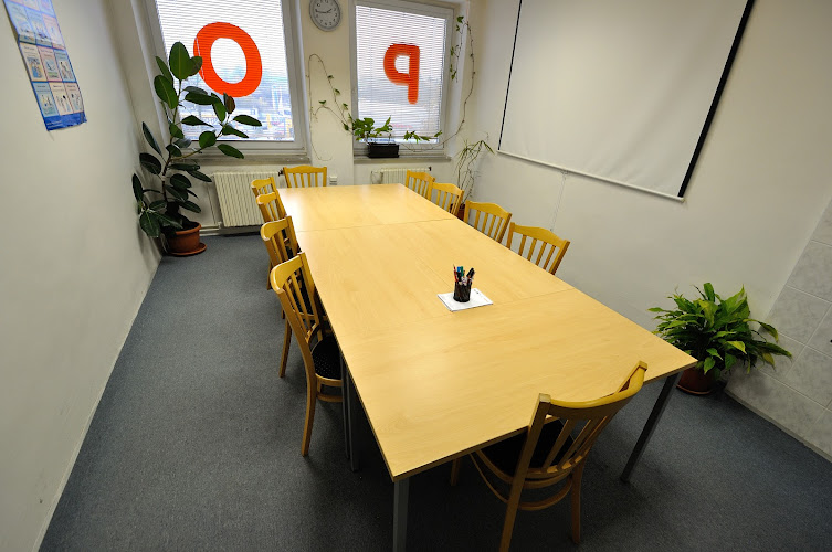 Logo Polyglot - Pobočka Jihlava