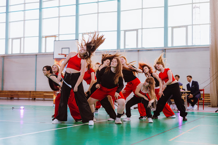 Logo Shufflingbros Dance Academy Olomouc