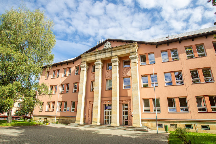 Logo Střední Průmyslová Škola, Obchodní Akademie A Jazyková Škola