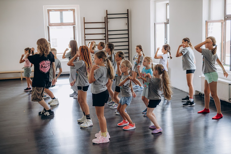 Logo Taneční Škola Funky Dangers