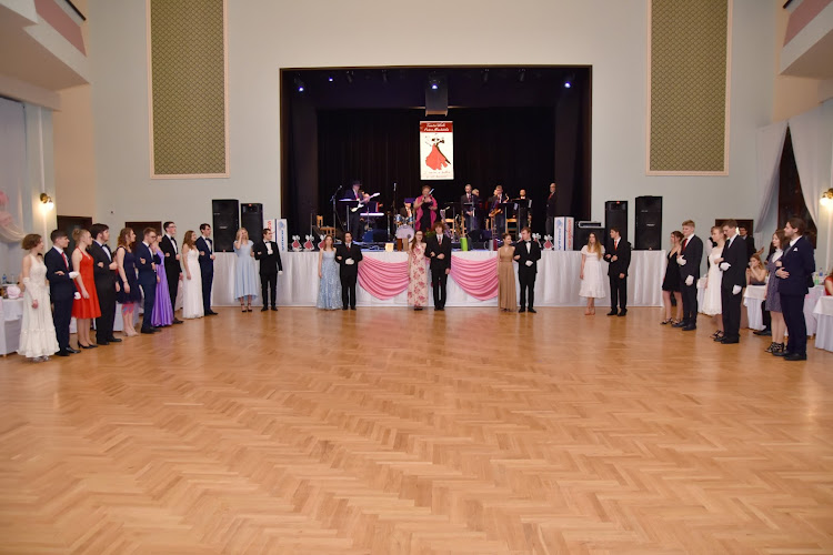 Logo Taneční Škola Petra Macháčka