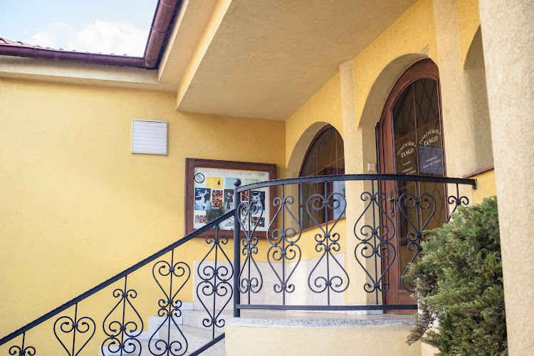 Logo Taneční Škola Tango